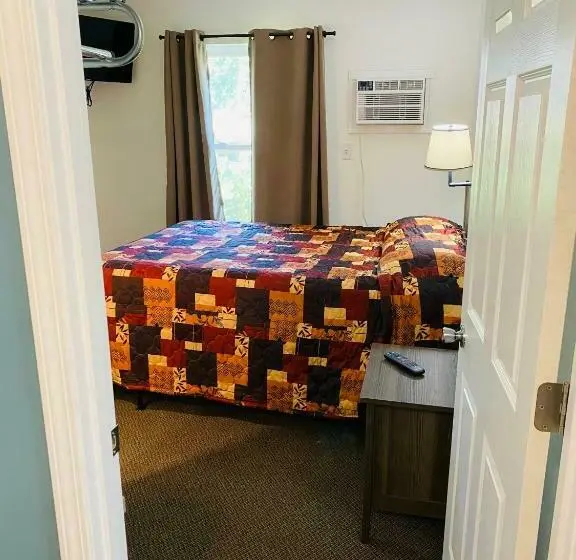 Deluxe-sviitti, Scotty S Motel