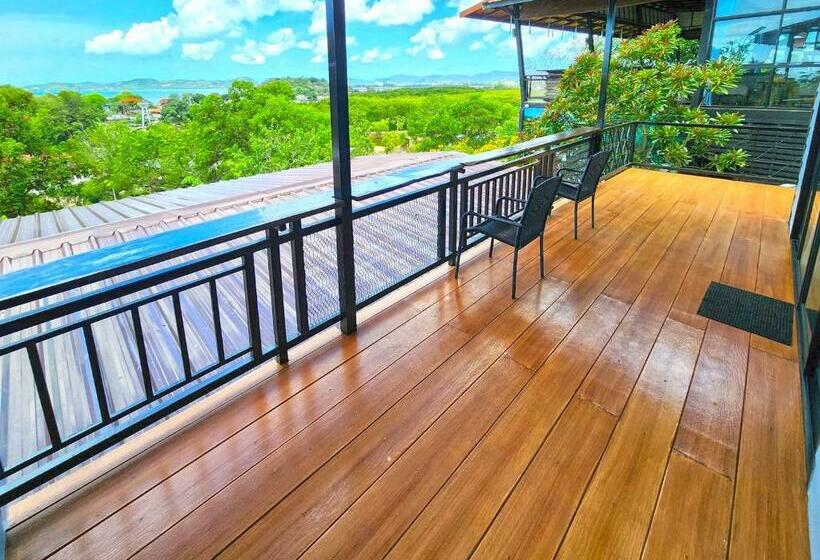 חדר סטנדרט עם מיטת קינג, So View Phuket Resort