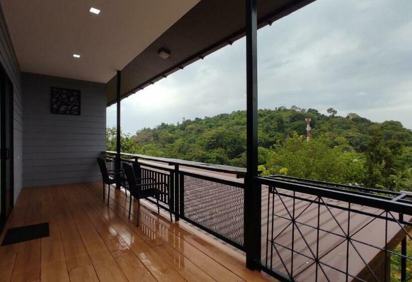 חדר סטנדרט עם מיטת קינג, So View Phuket Resort