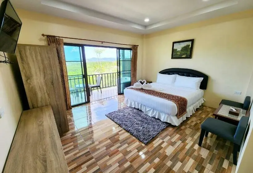 キングサイズベッドのスタンダードルーム, So View Phuket Resort