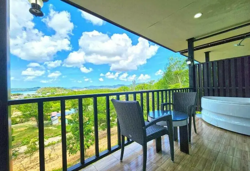 スタンダードトリプルルーム, So View Phuket Resort