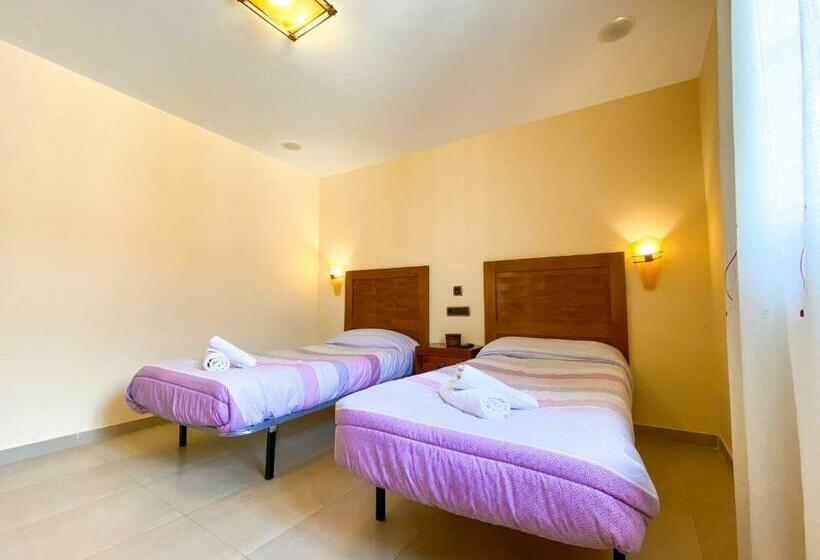 스탠다드 룸, Hostal Ainoa