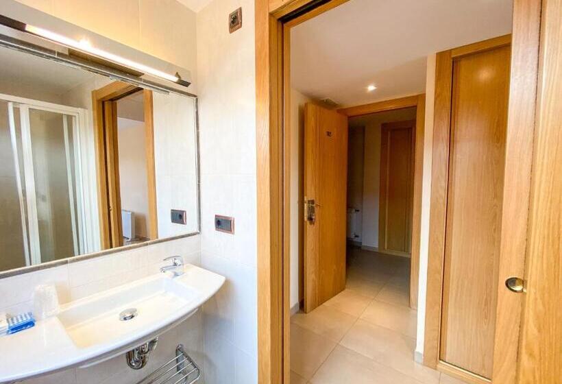 스탠다드 발코니 룸, Hostal Ainoa