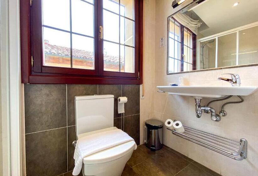 스탠다드 발코니 룸, Hostal Ainoa