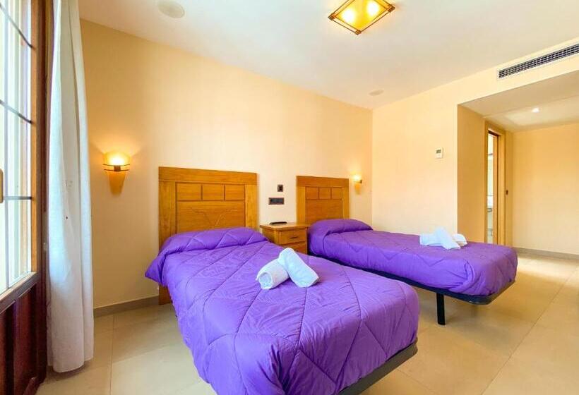 스탠다드 발코니 룸, Hostal Ainoa