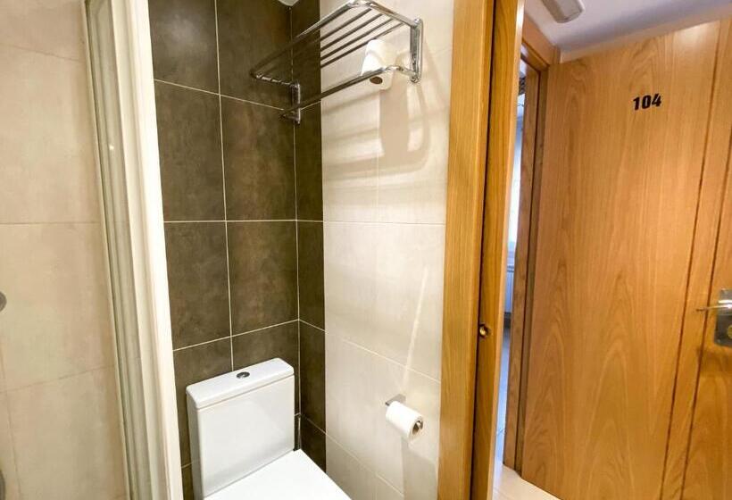 스탠다드 룸, Hostal Ainoa