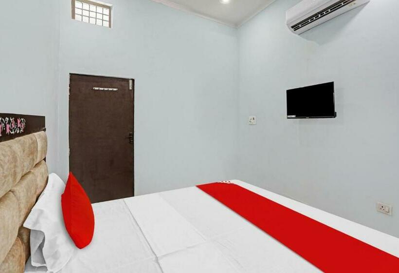 Трехместный Номер Классика, Pop 81269  Paras Inn