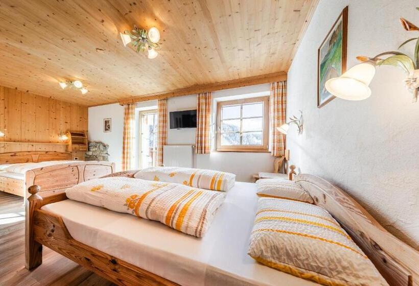 バルコニー付スタンダード４ベッドルーム, Tlisöra Speckstube