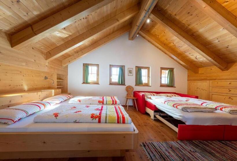 ファミリールーム, Tlisöra Speckstube