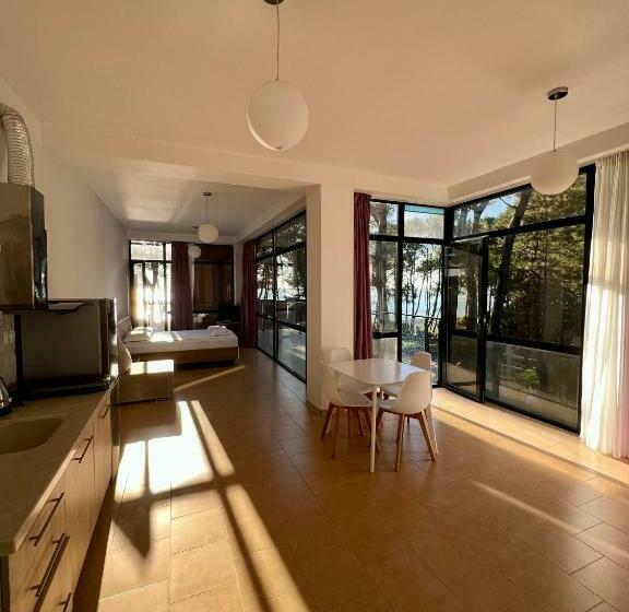 استودیوی لوکس, Aparthotel Majak Shekvetili