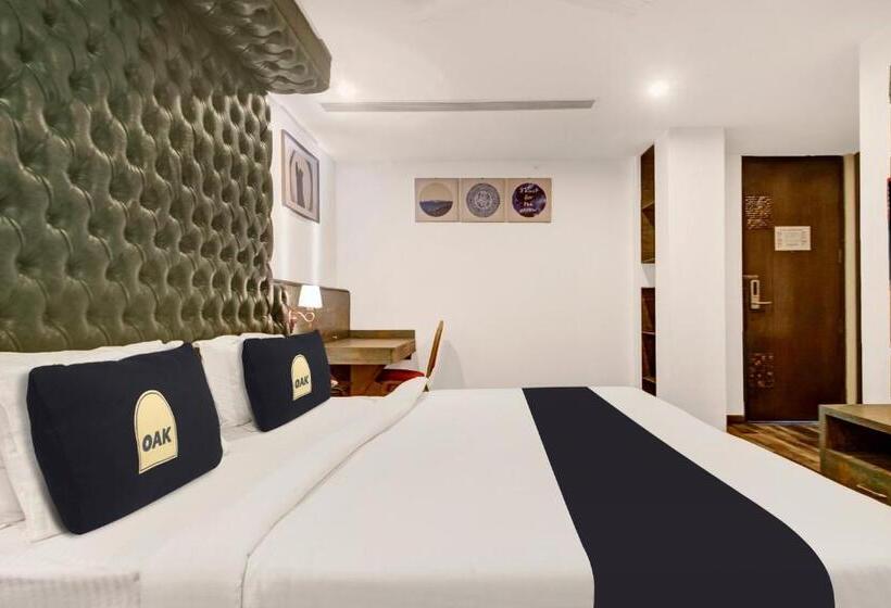 غرفة ديلوكس, Oak Whiteridge Near L.v Prasad & Basava Tharakam Hospital Banjara Hills