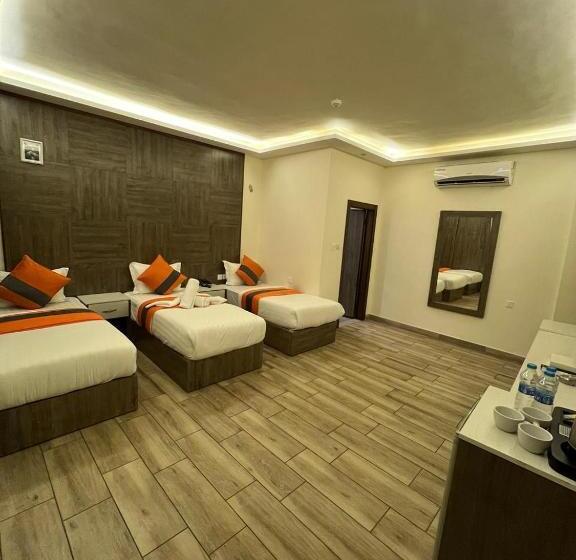 اتاق استاندارد سه نفره, Sky