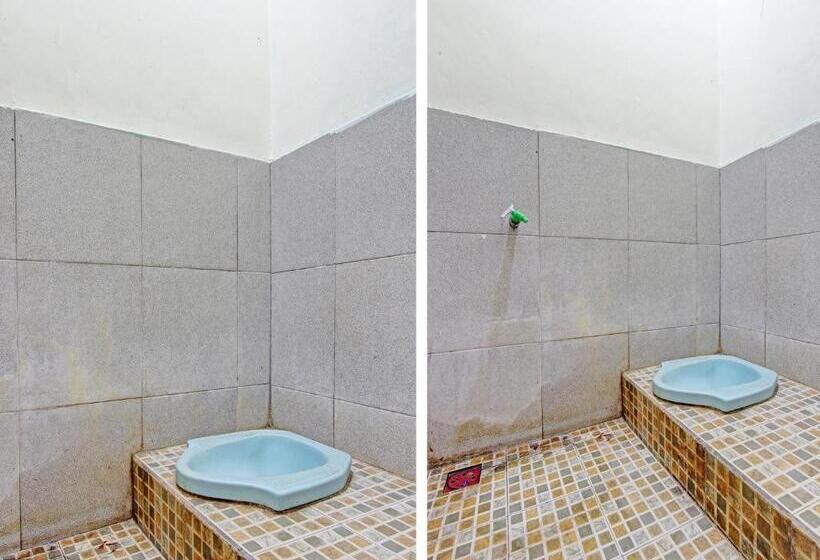 Одноместный Номер Basic, Spot On 92540 Karomah Kostel Syariah