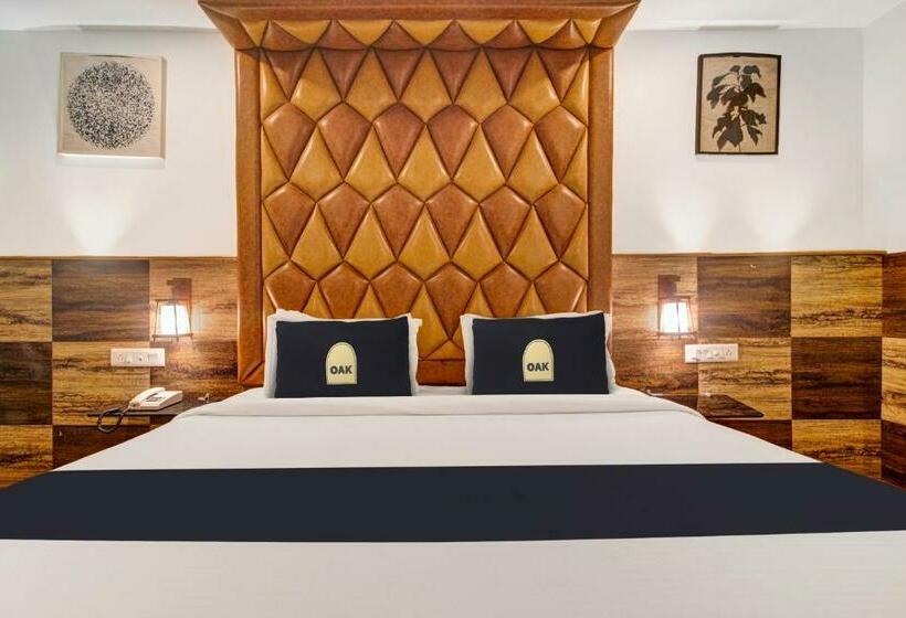 Номер Deluxe, Oak Whiteridge Near L.v Prasad & Basava Tharakam Hospital Banjara Hills