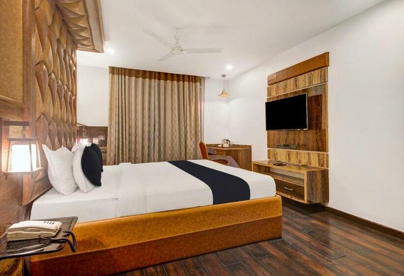 Номер Deluxe, Oak Whiteridge Near L.v Prasad & Basava Tharakam Hospital Banjara Hills