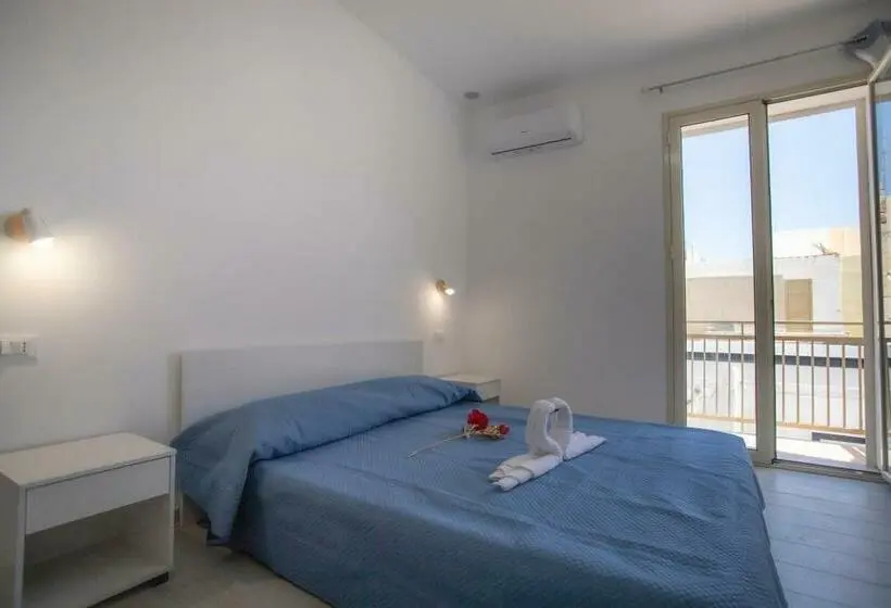 バルコニー付きスタンダードルーム, La Scala Del Moro Rooms   Dolce Risveglio