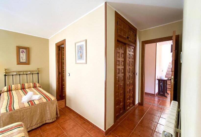 스탠다드 트리플 룸, Posada Los Leones