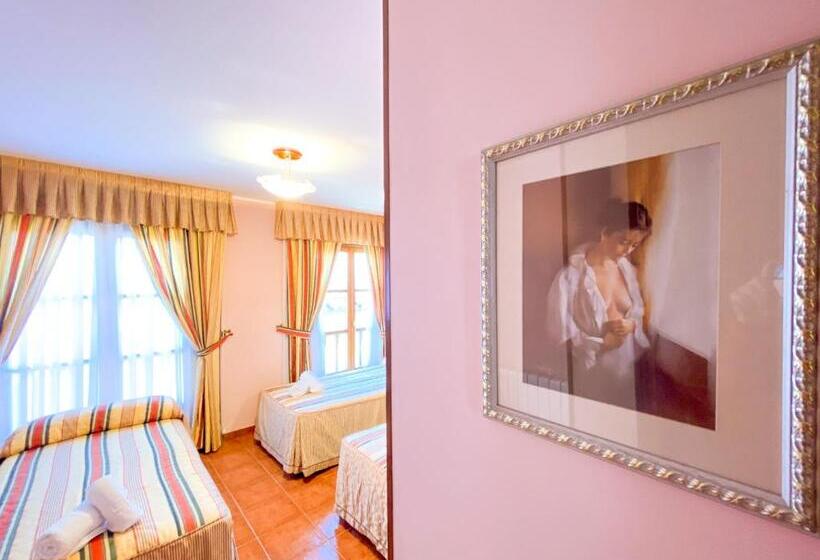 스탠다드 트리플 발코니 룸, Posada Los Leones