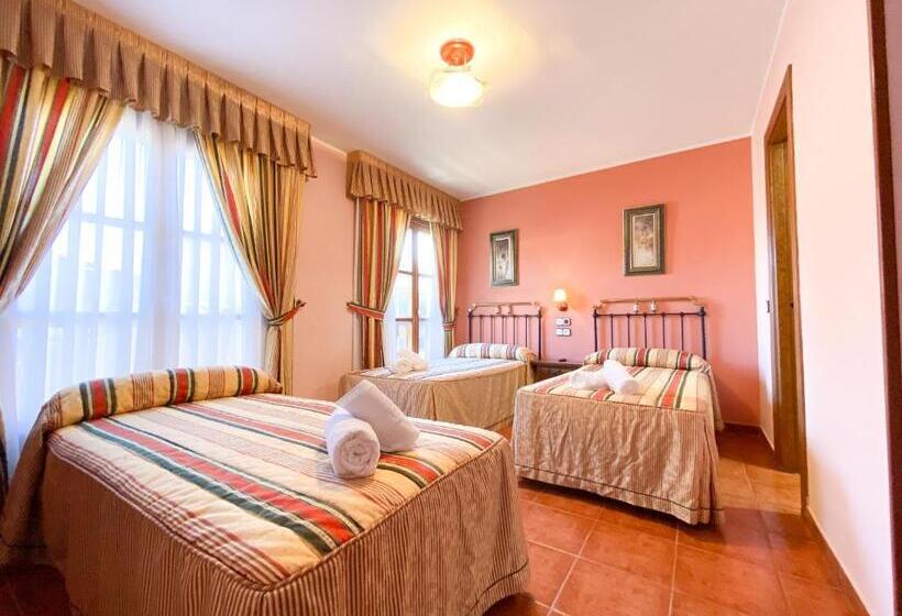 스탠다드 트리플 발코니 룸, Posada Los Leones