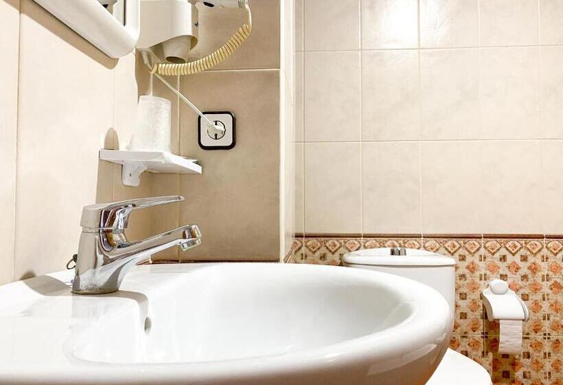 스탠다드 발코니 룸, Posada Los Leones