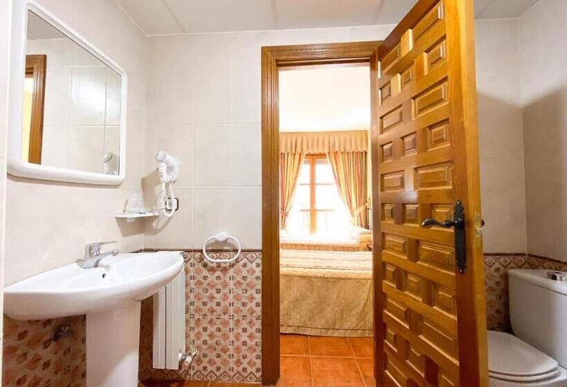 스탠다드 트리플 룸, Posada Los Leones