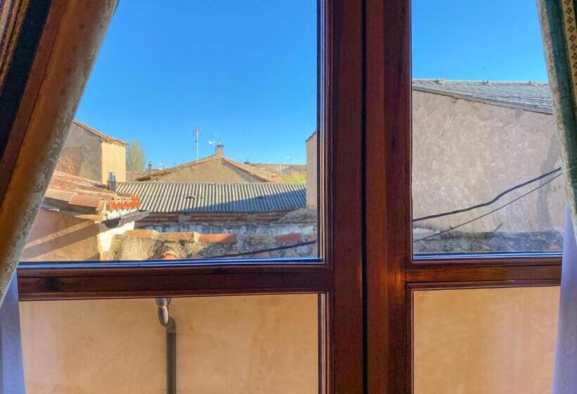 스탠다드 트리플 발코니 룸, Posada Los Leones