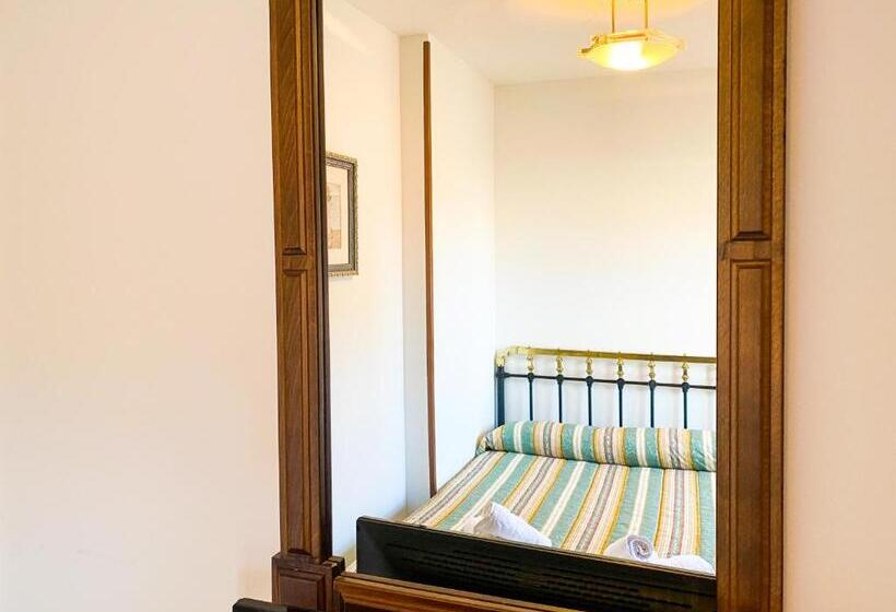 스탠다드 발코니 룸, Posada Los Leones