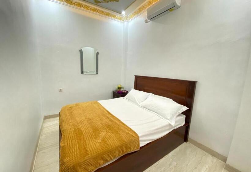 Номер Deluxe, Rumah Windy Guest House Bira