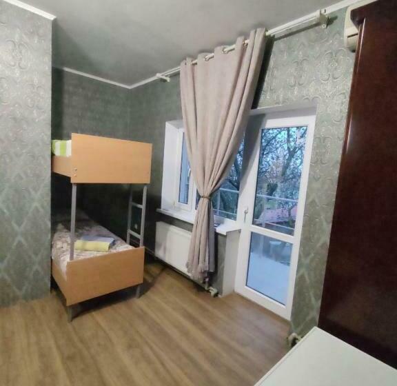 اتاق استاندارد چهار تخته, викенд