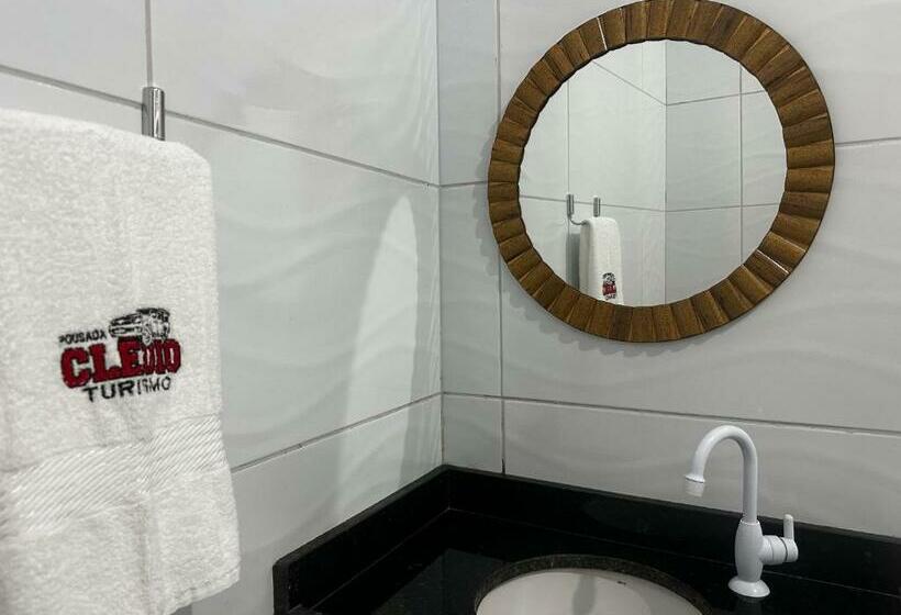 חדר סטנדרט לארבעה, Pousada E Agencia Cledio Turismo