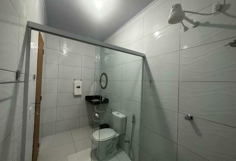 חדר סטנדרט לארבעה, Pousada E Agencia Cledio Turismo