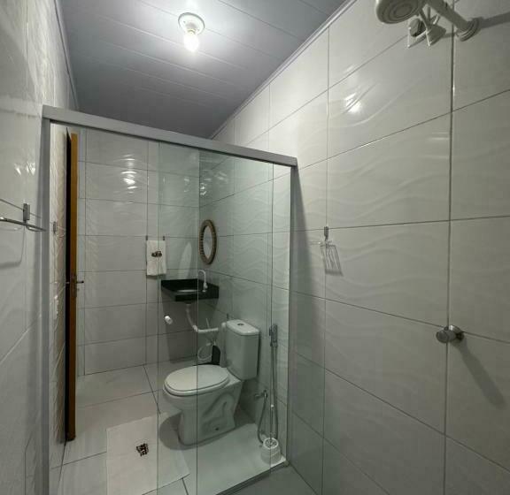 חדר סטנדרט לשלושה, Pousada E Agencia Cledio Turismo