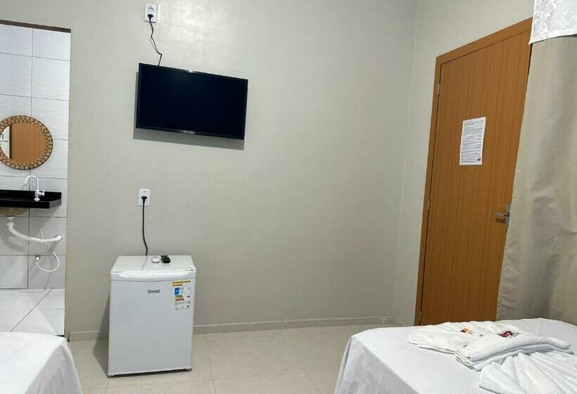 חדר סטנדרט לשלושה, Pousada E Agencia Cledio Turismo