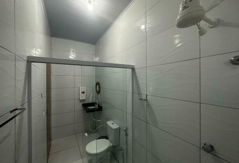 חדר סטנדרט לשלושה, Pousada E Agencia Cledio Turismo