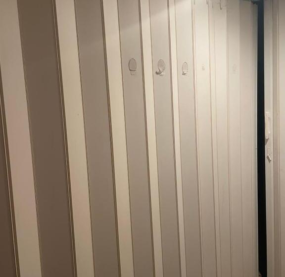 غرفة قياسية حمام مشترك, Crown Inn & Suites