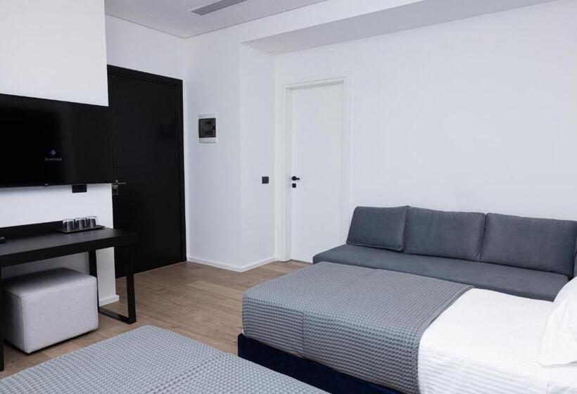 デラックストリプルルーム, Lans