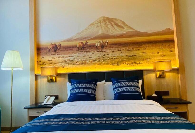 Standard Room, Mazaalai