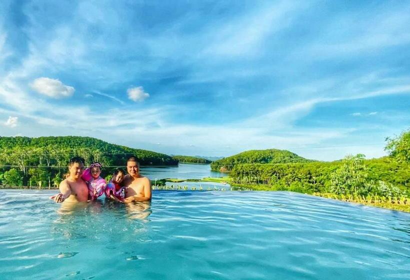 بنگله خانوادگی, Trang An Golf And Resort