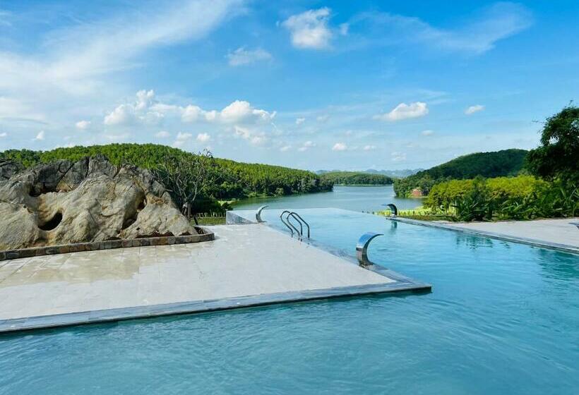 اتاق استاندارد با تخت بزرگ, Trang An Golf And Resort