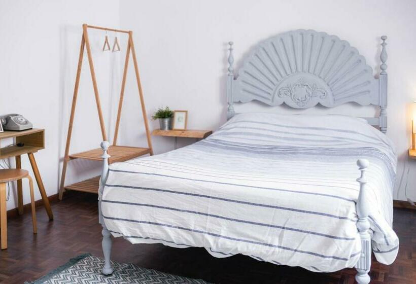 اتاق استاندارد, Kirana House