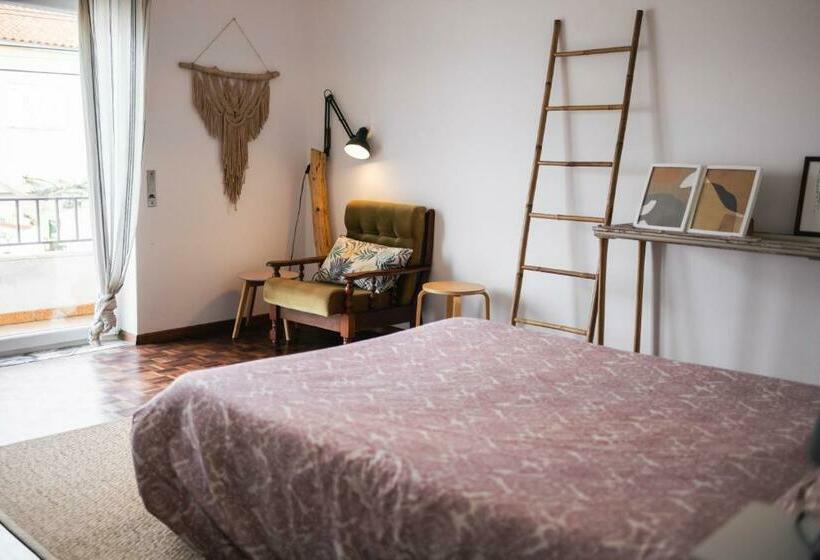 اتاق استاندارد با سرویس بهداشتی مشترک, Kirana House