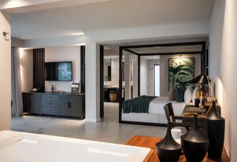 سوئیت سینیور, Sea Diamond Boutique Hotel & Spa