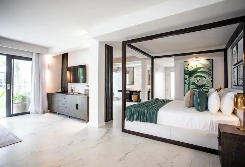 سوئیت سینیور, Sea Diamond Boutique Hotel & Spa