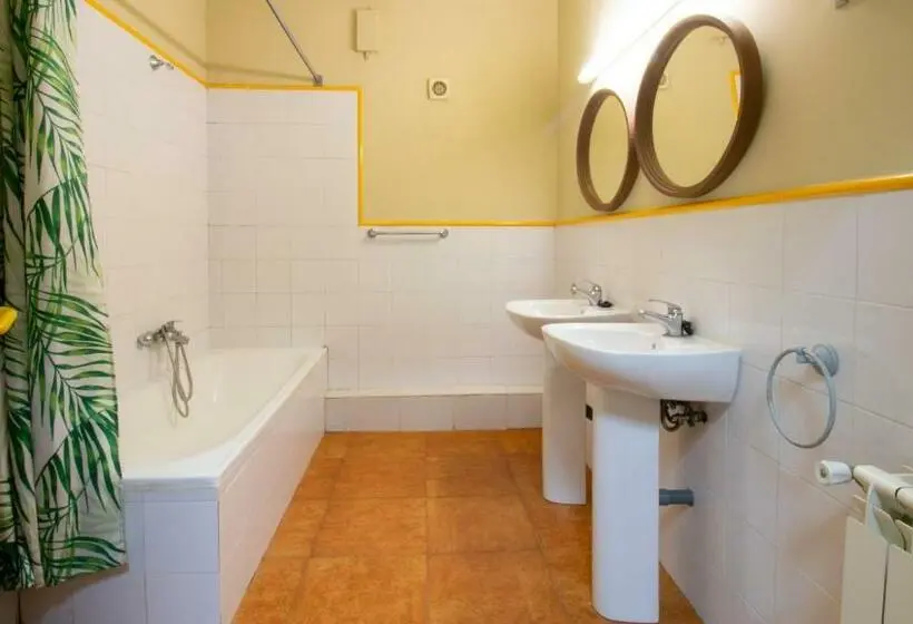 Huoneisto 2 Makuuhuonetta, Resort Camping Santillana Del Mar