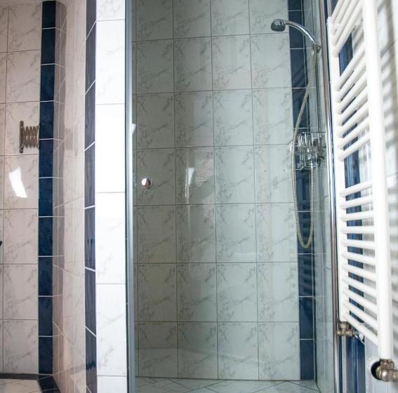 Номер Стандарт Вид на Озеро, Terrassenhotel Edertal