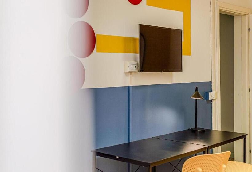 اتاق استاندارد سه نفره, Game Rooms Experience