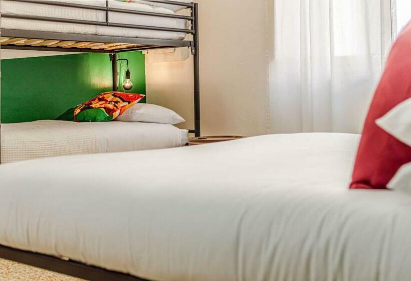 اتاق استاندارد چهار تخته, Game Rooms Experience