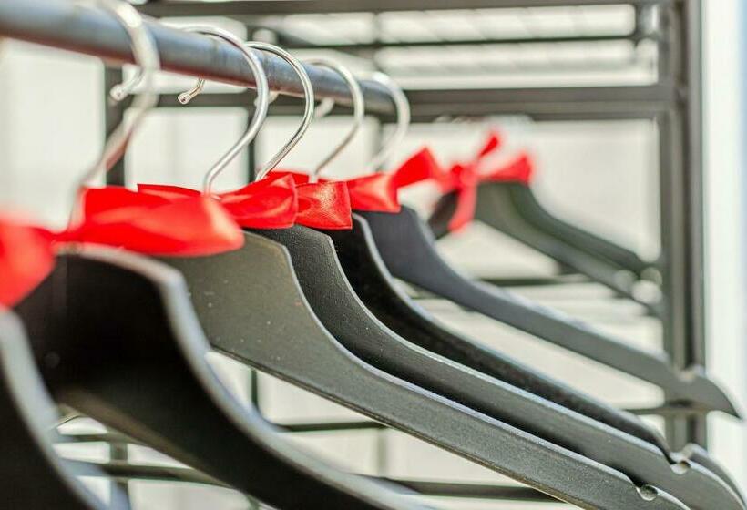 اتاق استاندارد چهار تخته, Game Rooms Experience