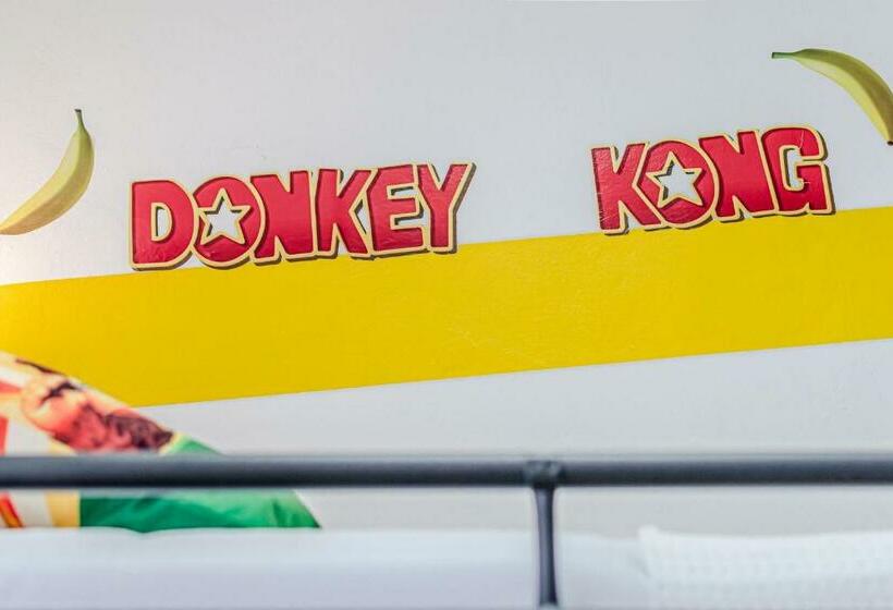 اتاق استاندارد چهار تخته, Game Rooms Experience