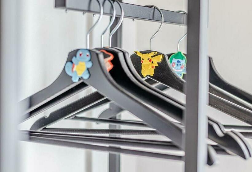 اتاق استاندارد سه نفره, Game Rooms Experience